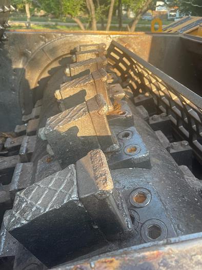 Tips for maintaining and cleaning the tree grinder for optimal performance